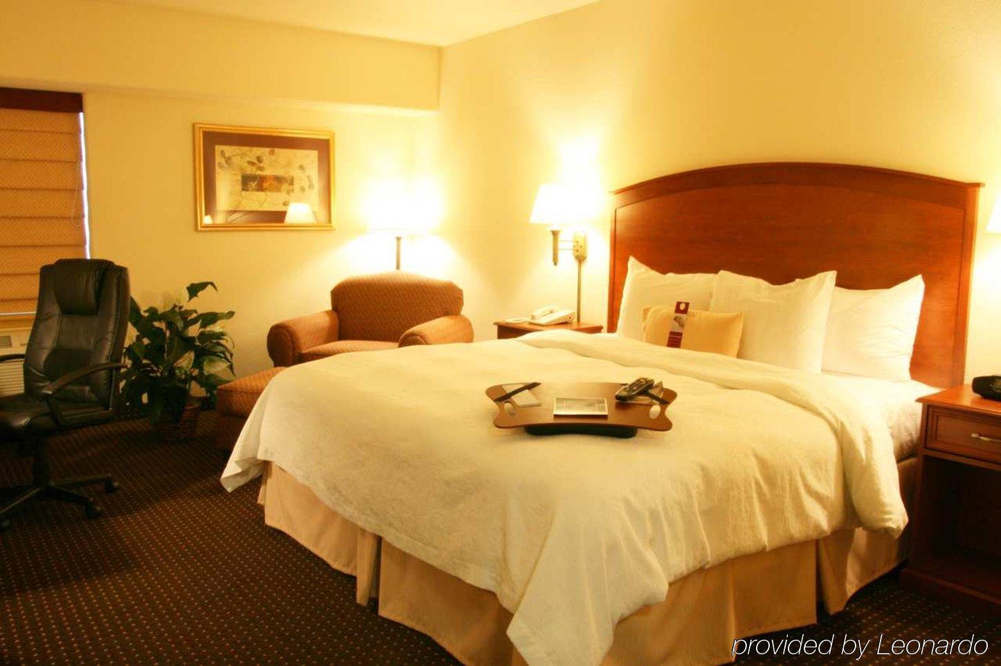 Hampton Inn & Suites Parker Quarto foto